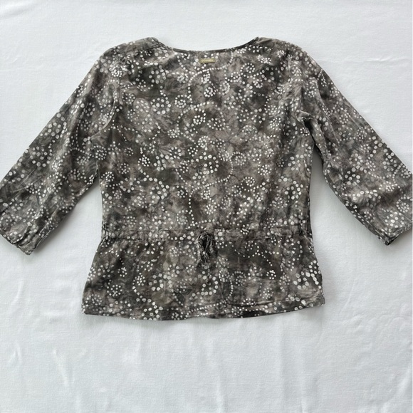 Columbia Patterned Button-down Shirt - Small - Picture 13 of 16